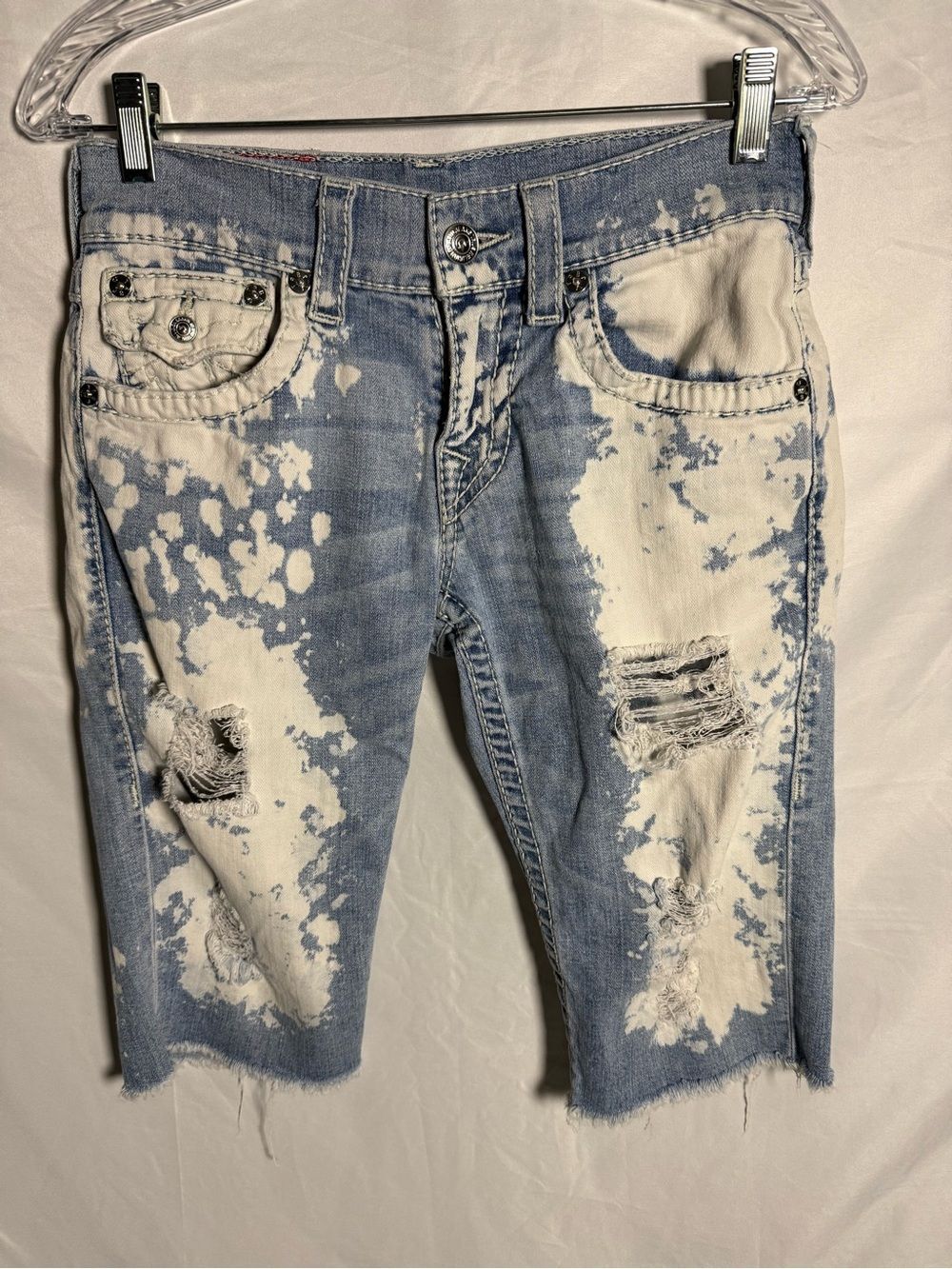 True Religion Bleach Splatter Distressed Cutoff Jean Shorts Straight Flap Big T